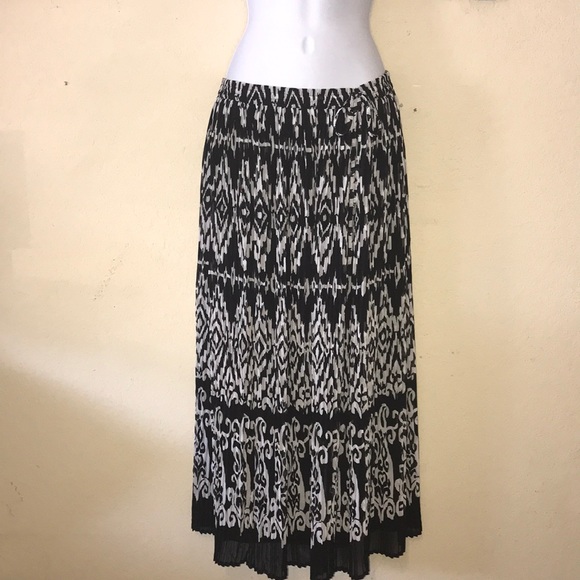 Alfred Dunner Dresses & Skirts - SOLD ! Look Skinner Pleated Drawstring Lined Skirt